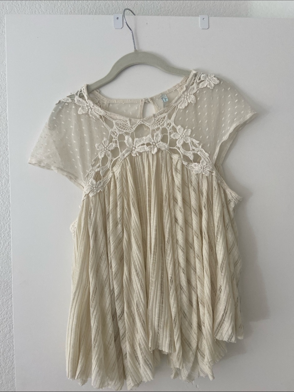 Olivia Rodrigo Baby Doll Blouse lookalike: Boho Lace-Trim Cream Girls' Top